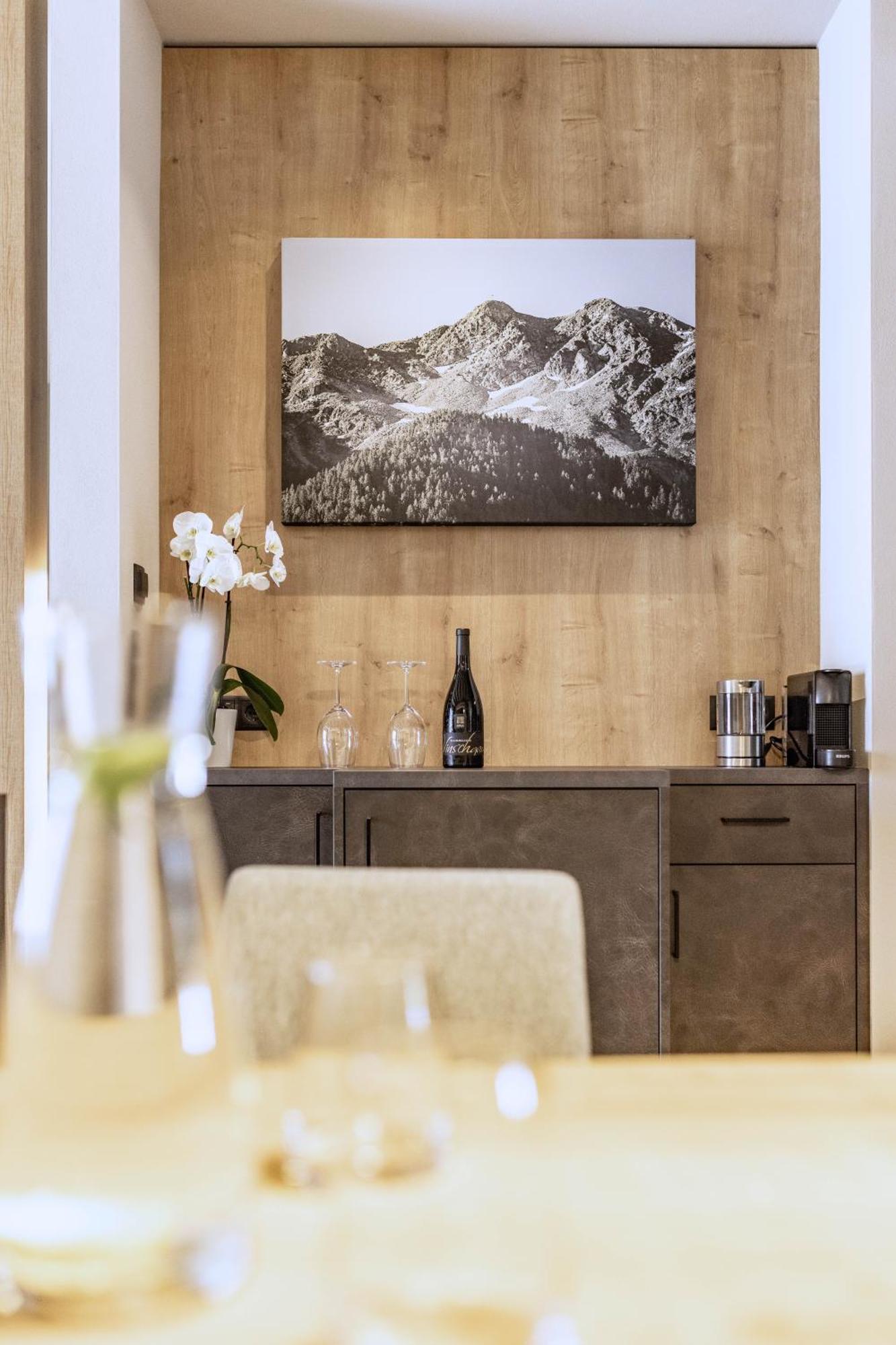 Villa Hubertus Luxuria Nova Suites - Adults Friendly Натурно Екстериор снимка
